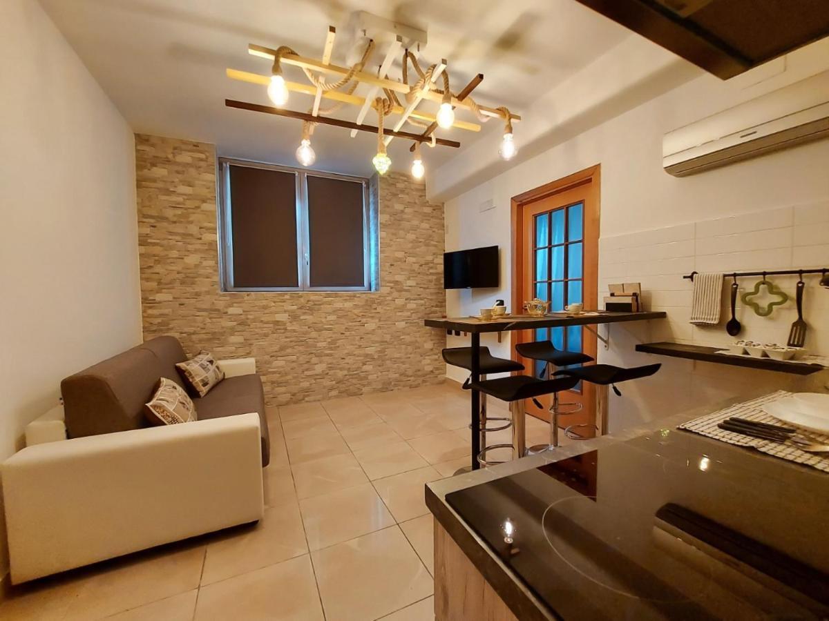 Ferienwohnung Balzico House Salerno Exterior foto